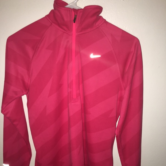Nike Tops - Women’s Nike Dri Fit Running Size M